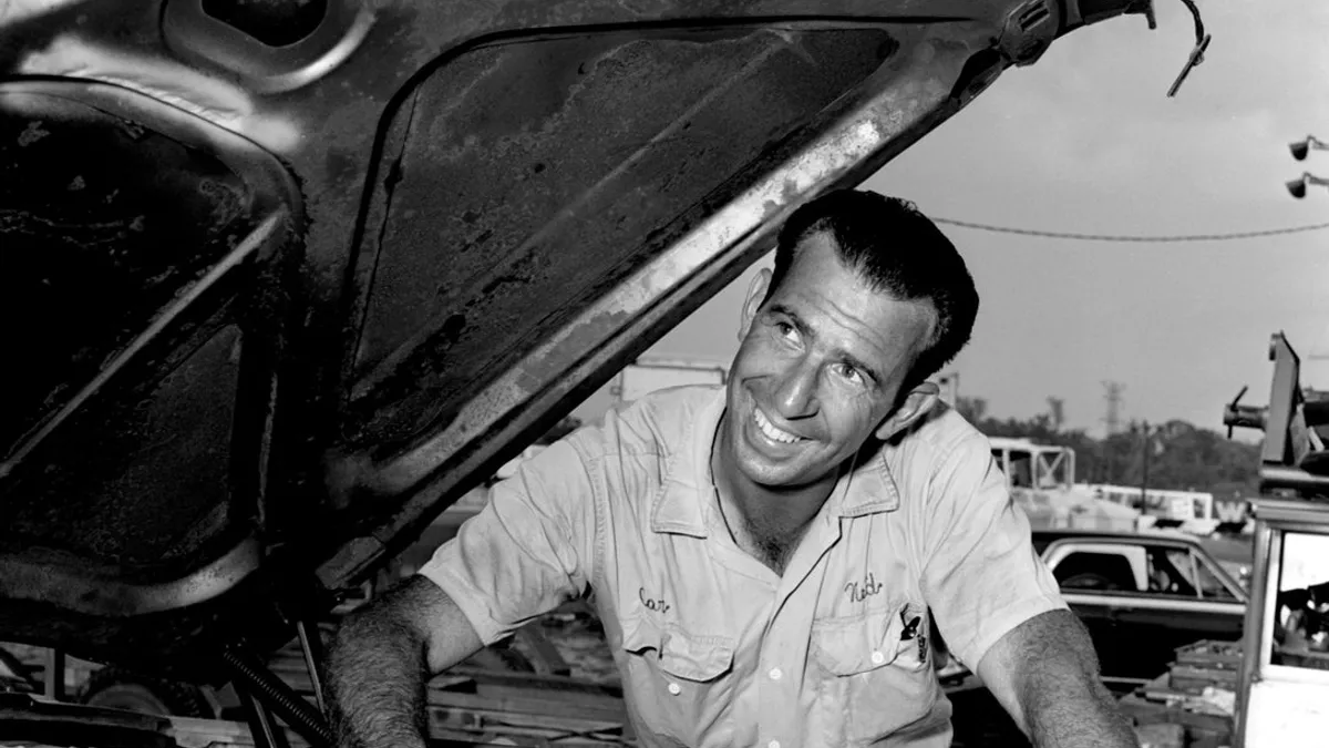Ned Jarrett, membro do Hall da Fama da NASCAR, morre aos 93 anos