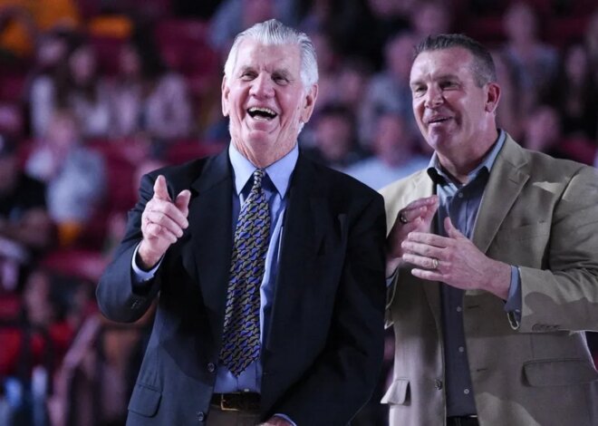 Paul Westhead recebe prêmio NBCA pelo conjunto da obra