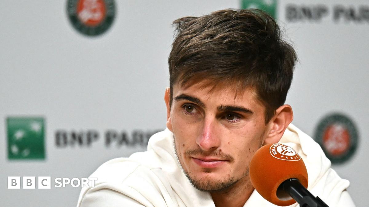 Resultados do Aberto da França 2026: Matteo Arnaldi desiste antes da semifinal contra Flavio Cobolli com vírus