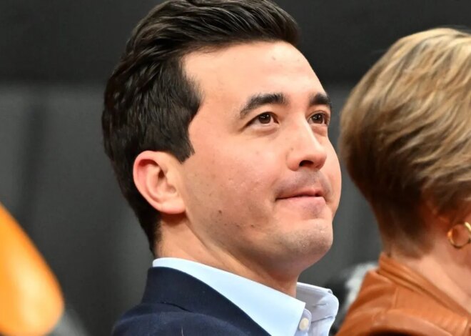 GM do Raptors, Bobby Webster, recebe extensão e novo título