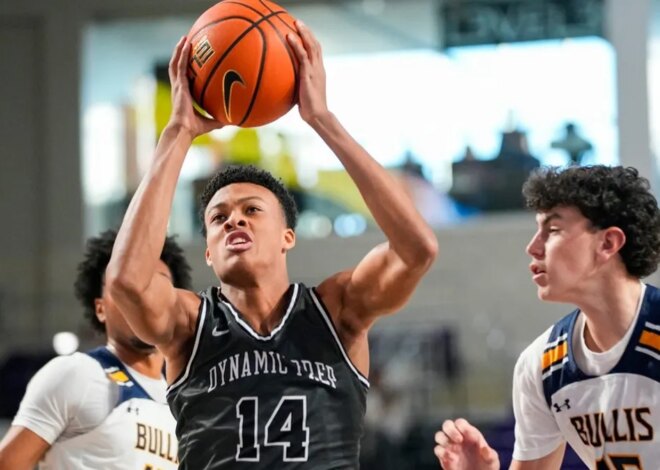 O ala 5 estrelas Ryan Hampton se compromete com Kentucky