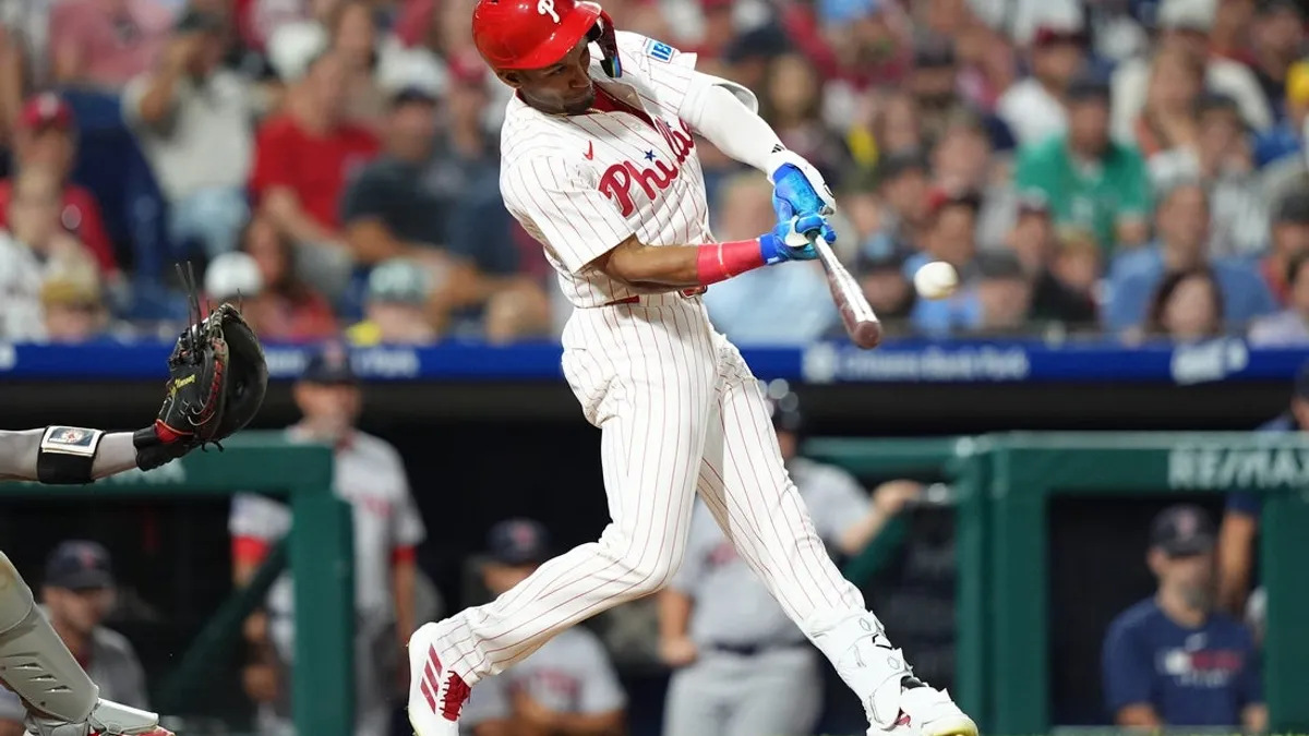 Cirurgia no cotovelo custará Phillies OF Johan Rojas no resto da temporada