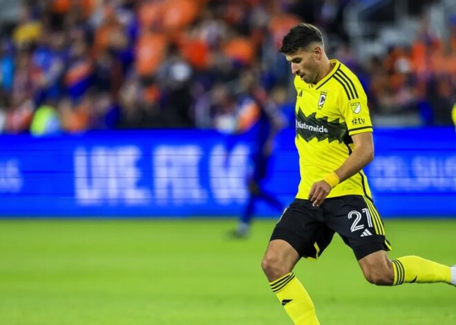 LAFC adquire D Yevhen Cheberko da Crew