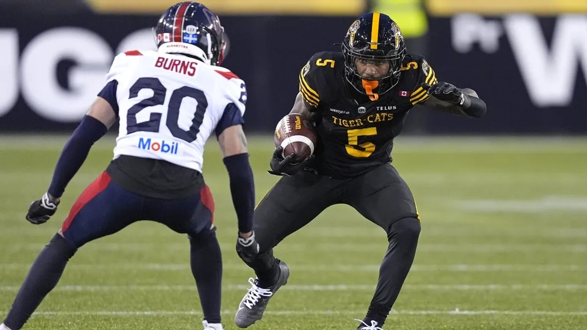 Redblacks apresentam novo visual ofensivo no início da temporada contra Elks