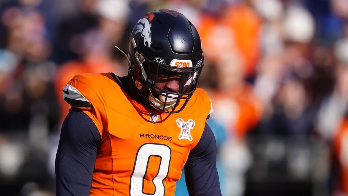Broncos LB Jonathon Cooper se declara inocente de violência doméstica