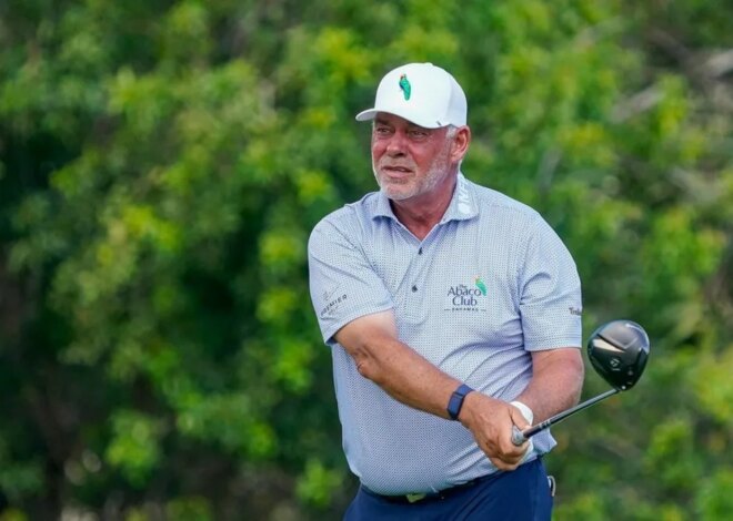 Darren Clarke ganha o segundo título da AmFam com o novo parceiro Ben Crane