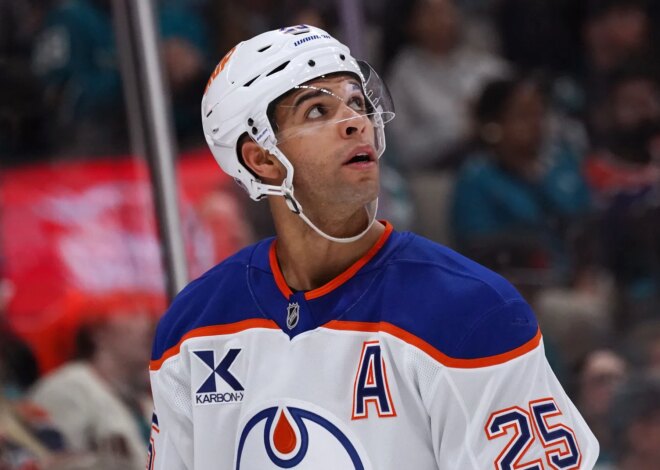 Elliotte Friedman apresenta o ultimato comercial dos Oilers para Darnell Nurse