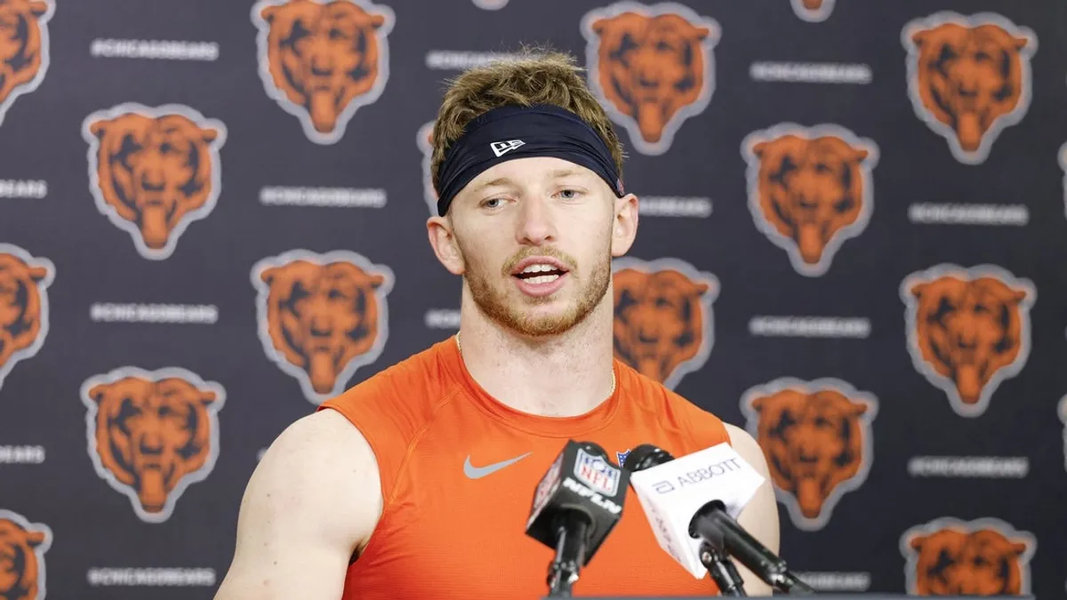 Bears assinam escolha de 1ª rodada S Dillon Thieneman, Logan Jones de 2ª rodada