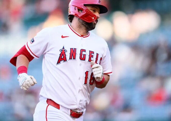 Os anjos reintegram Nolan Schanuel e colocam Jorge Soler na IL