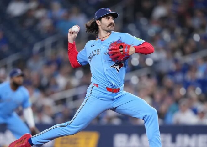 Retornando Dylan Cease, Blue Jays tenta desacelerar Phillies