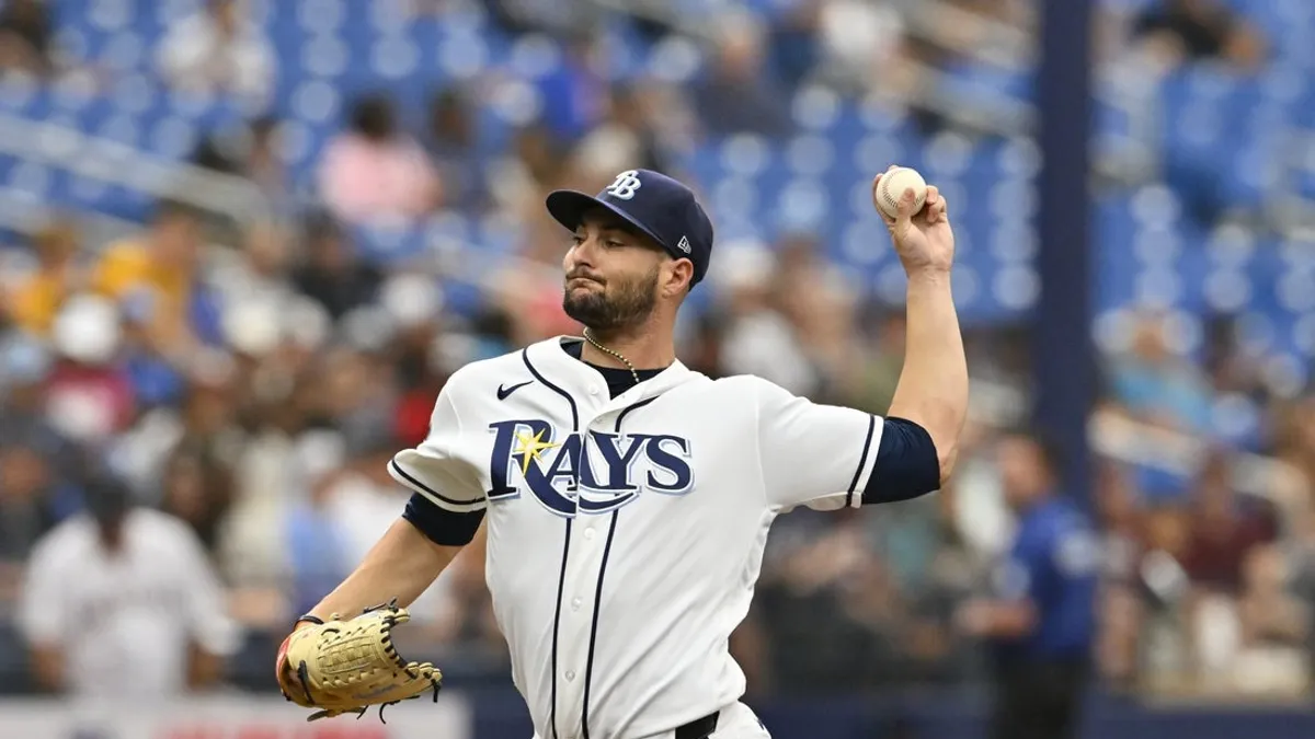 Shane McClanahan, do Rays, coloca uma sequência estelar em jogo contra Marlins