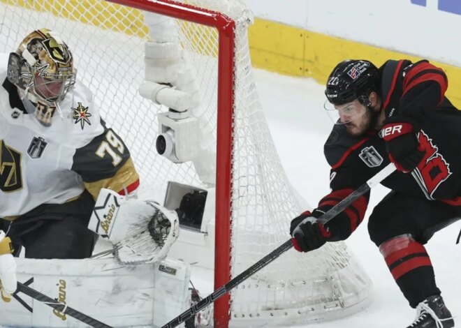 Gol de power-play no OT encerra a recuperação dos Hurricanes e empata as finais em 1-1