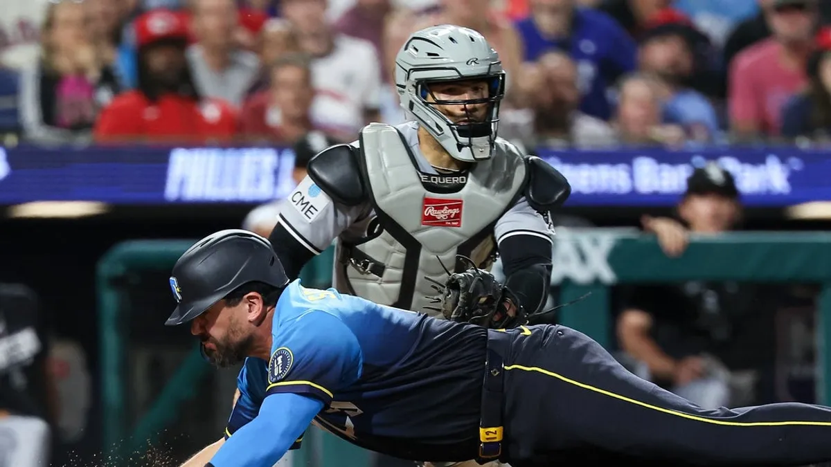Phillies, de volta à disputa, enfrenta o surpreendente White Sox