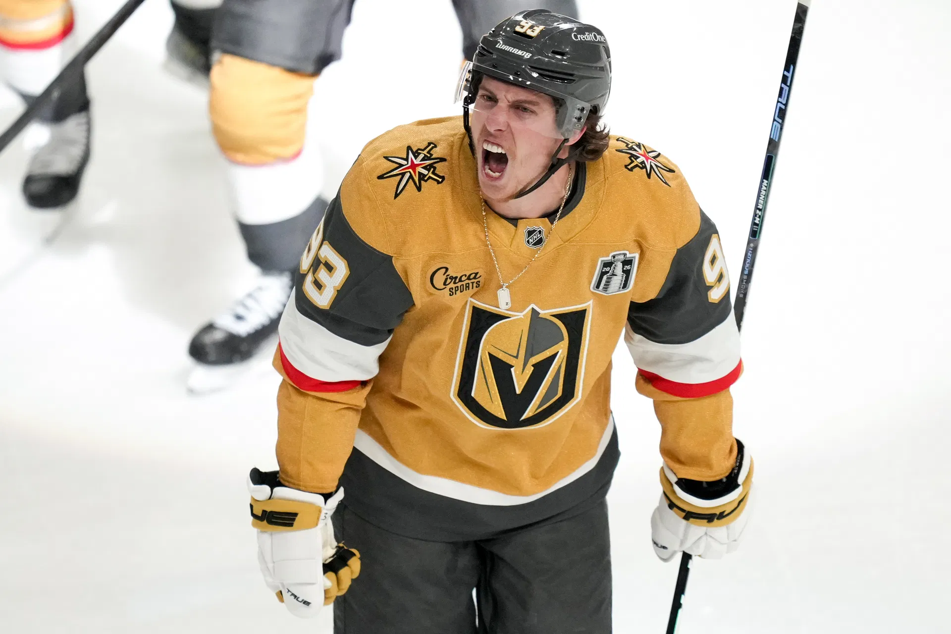 O hat-trick de Mitch Marner na final da Stanley Cup deixa os fãs da NHL em frenesi