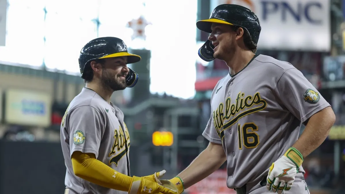 A’s dá uma prévia do futuro ao dar as boas-vindas aos Brewers em Las Vegas