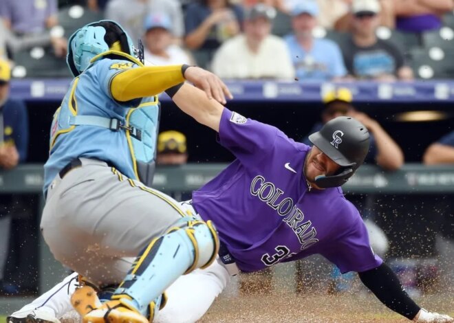 Brewers acertam 10 rebatidas extra-base na derrota nas Montanhas Rochosas