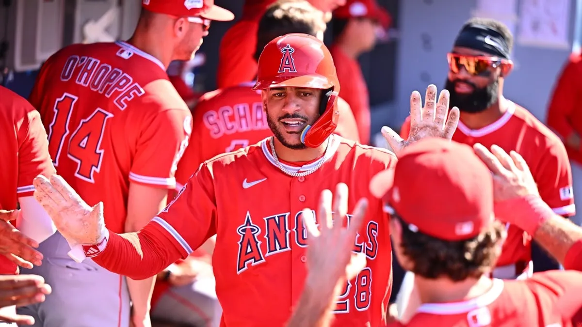 Após surto histórico, os Angels procuram continuar as corridas contra os Astros