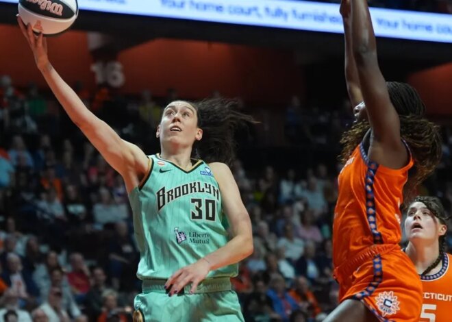 Breanna Stewart (28), Liberty afunda Sun pela quinta vitória consecutiva