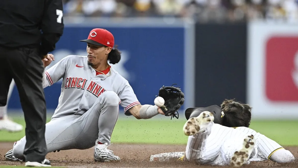 Samad Taylor e Padres recuperam a sexta derrota consecutiva dos Reds