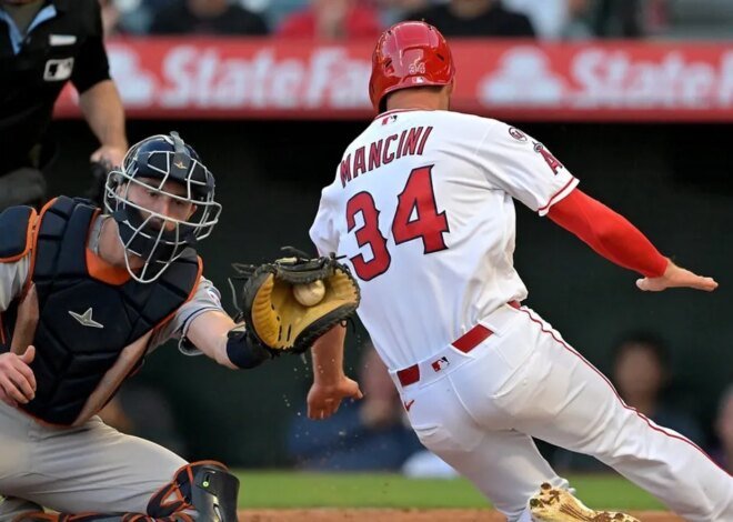 Astros realizam rali tardio e derrubam Angels em 10