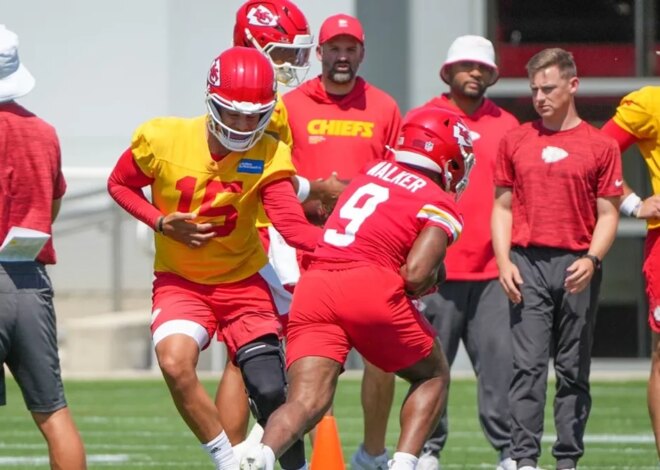 Extensão do Chiefs QB Patrick Mahomes eleva valor do acordo a mais de US$ 500 milhões