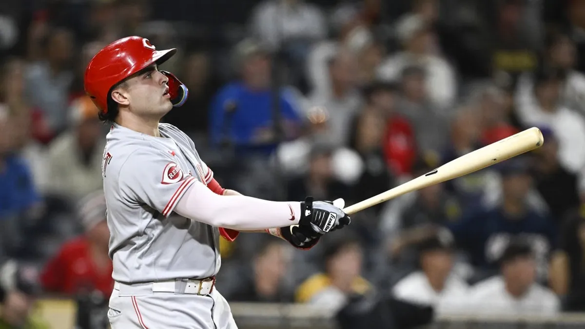 Derrapagem recente, vitória da série de perseguição dos Reds contra Padres