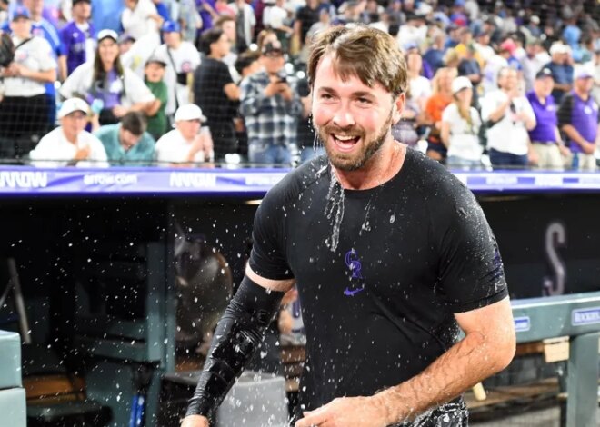 A saída de Sterlin Thompson encerra o rali dos Rockies contra os Cubs