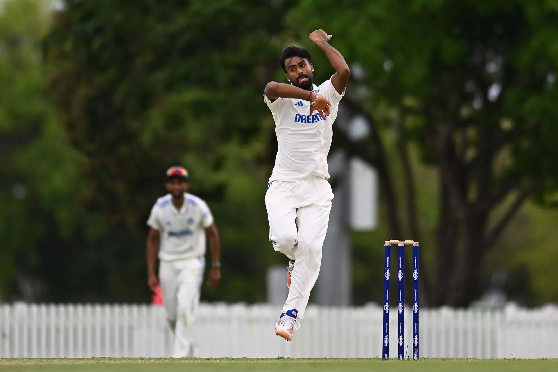 Manav Suthar imobiliza Rahmat Shah em volta de suas pernas com um pêssego para conquistar 5 postigos na estreia no teste IND vs AFG 2026 [Watch]