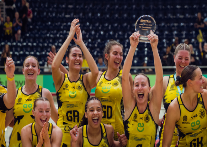 Netball Super League: Manchester Thunder chega à Grande Final enquanto Loughborough Lightning mantém vivas as esperanças
