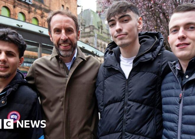 Gareth Southgate: Precisamos ensinar os meninos de maneira diferente das meninas para tirar o melhor proveito deles