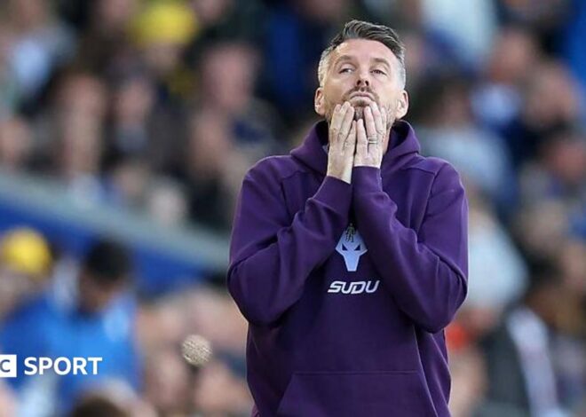 Lobos: Lobos demitem Rob Edwards após sete meses no comando do Molineux