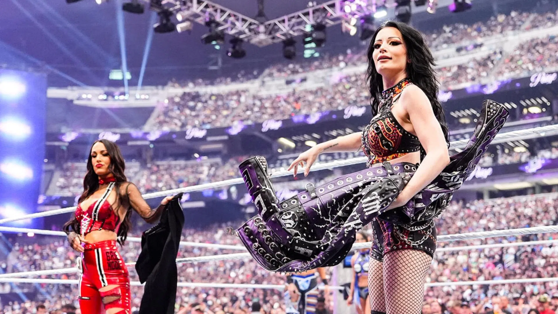 Desafiantes do Women’s Tag Team Championship reveladas no WWE SmackDown; ataque massivo