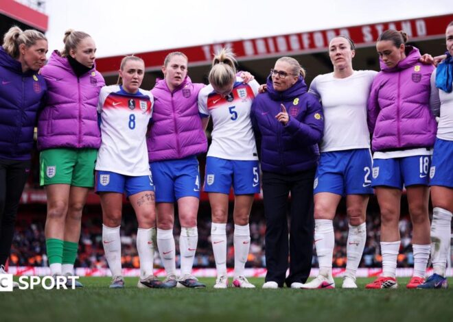 Por que tão poucas mulheres chegam ao topo como treinadoras de futebol?