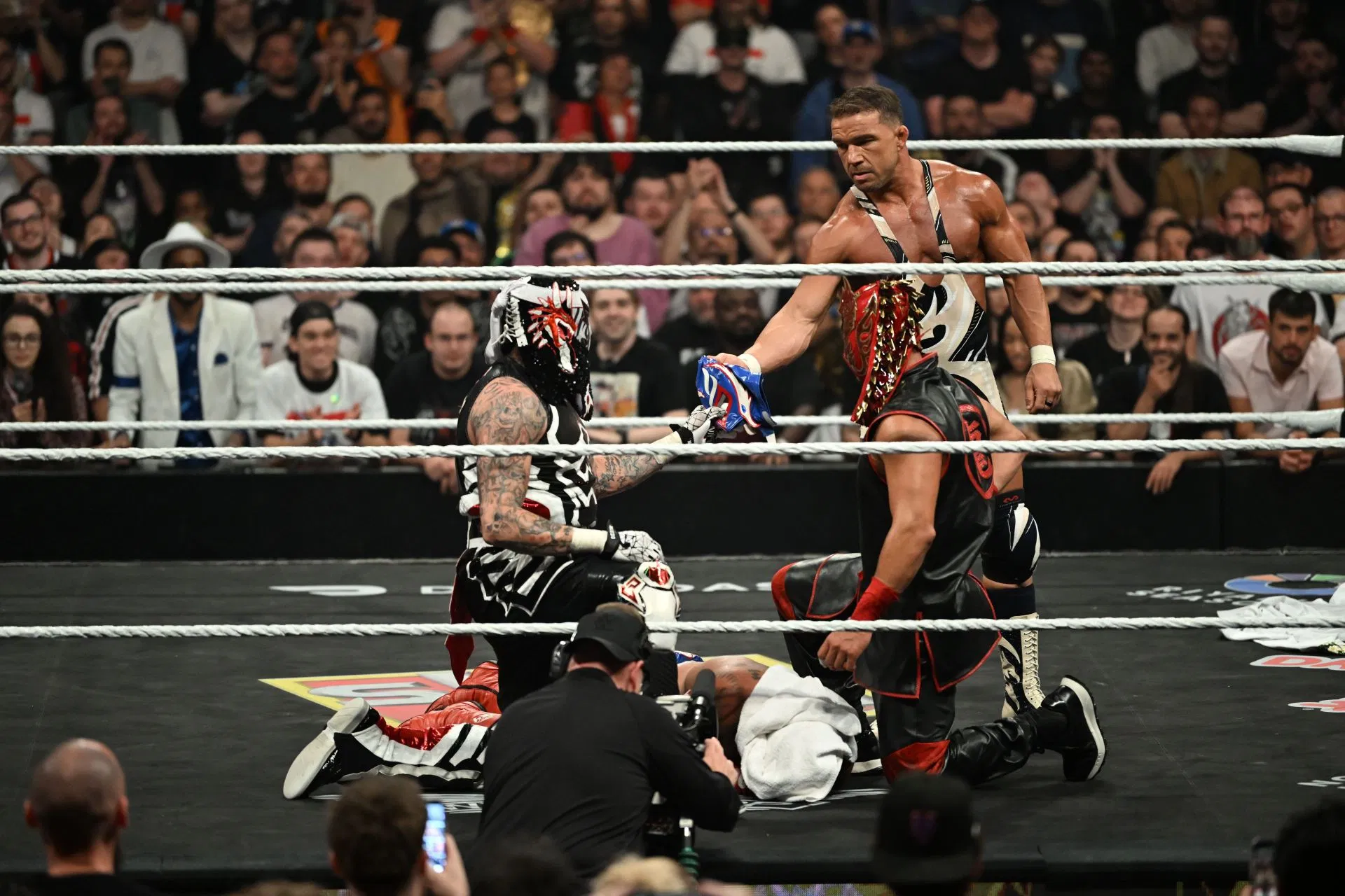 3 campeonatos da WWE que devem mudar de mãos antes do SummerSlam 2026 e quem deve vencê-los