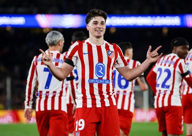 Agente de Julián Alvarez responde a especulações de transferência do Real Madrid e do Barcelona