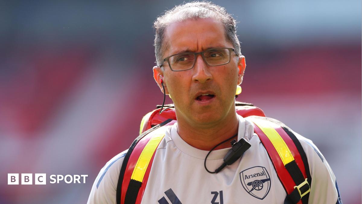 Arsenal: Chefe de medicina esportiva, Dr. Zafar Iqbal, deixando o clube