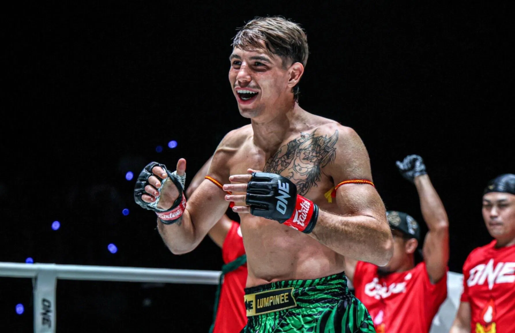 ONE Championship: ASSISTA: Destaques explosivos de um ONE Friday Fights 157 cheio de ação no Lumpinee Stadium