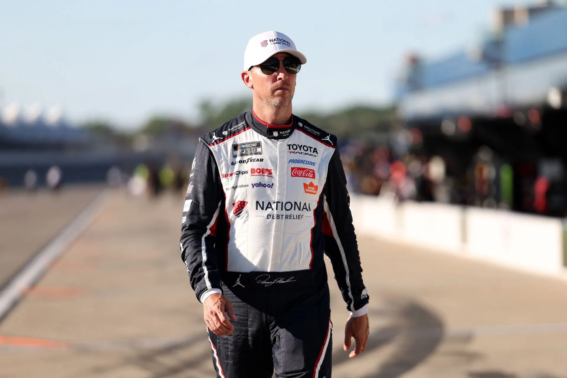 Denny Hamlin envia uma mensagem ousada ao contemplar um marco histórico em Pocono: “Agora é uma oportunidade tão boa como sempre”