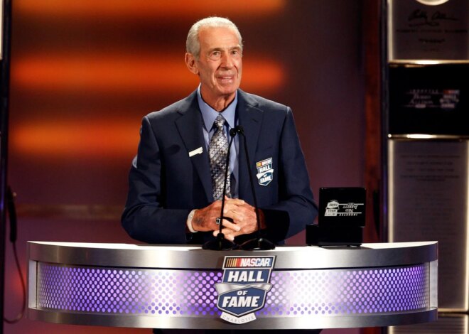 O CEO da NASCAR, Steve O’Donnell, lamenta a morte de Ned Jarrett aos 93 anos
