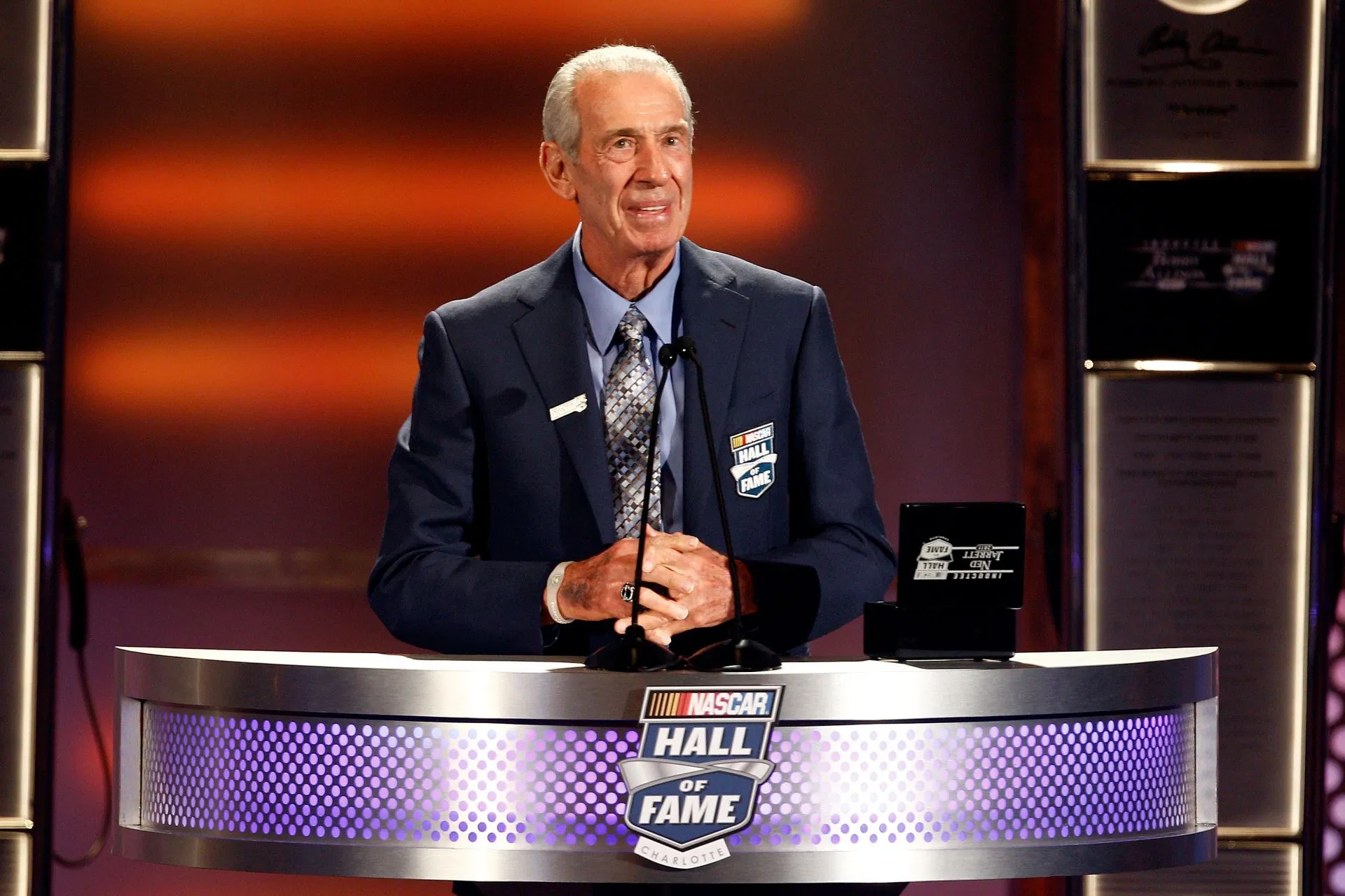 O CEO da NASCAR, Steve O’Donnell, lamenta a morte de Ned Jarrett aos 93 anos