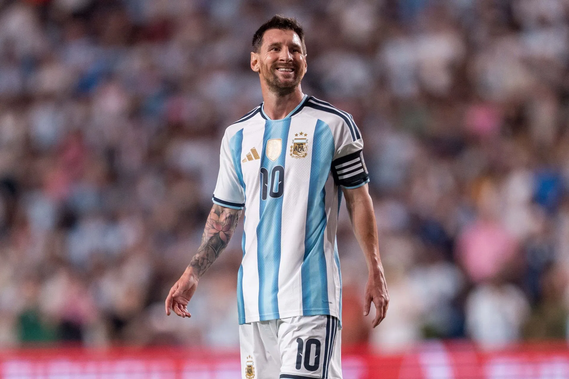 Lionel Messi compartilha fotos incríveis de retrocesso enquanto se prepara para fazer história na Copa do Mundo da FIFA