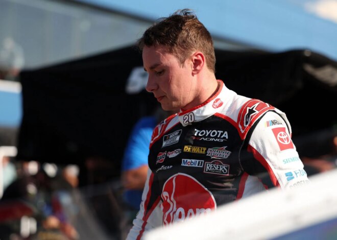 Joe Gibbs dá uma atualização preocupante sobre a lesão de Christopher Bell após um acidente assustador com Chase Elliott em Michigan