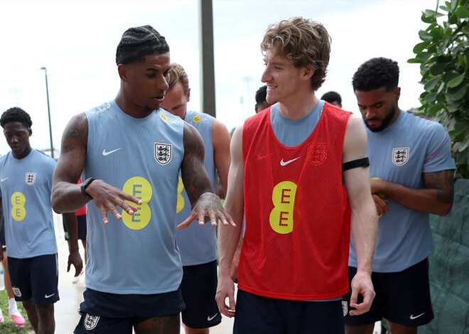 Anthony Gordon compartilha o conselho de Marcus Rashford após transferência para o Barcelona