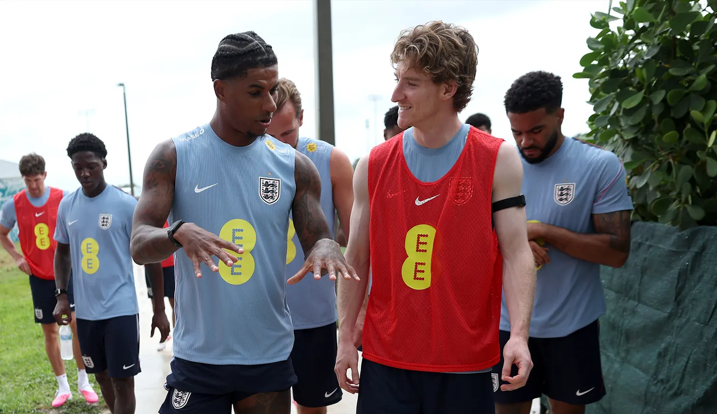 Anthony Gordon compartilha o conselho de Marcus Rashford após transferência para o Barcelona
