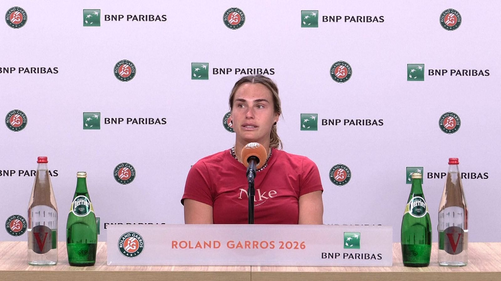 Sabalenka diz que quer ‘largar o tênis’ após derrota chocante
