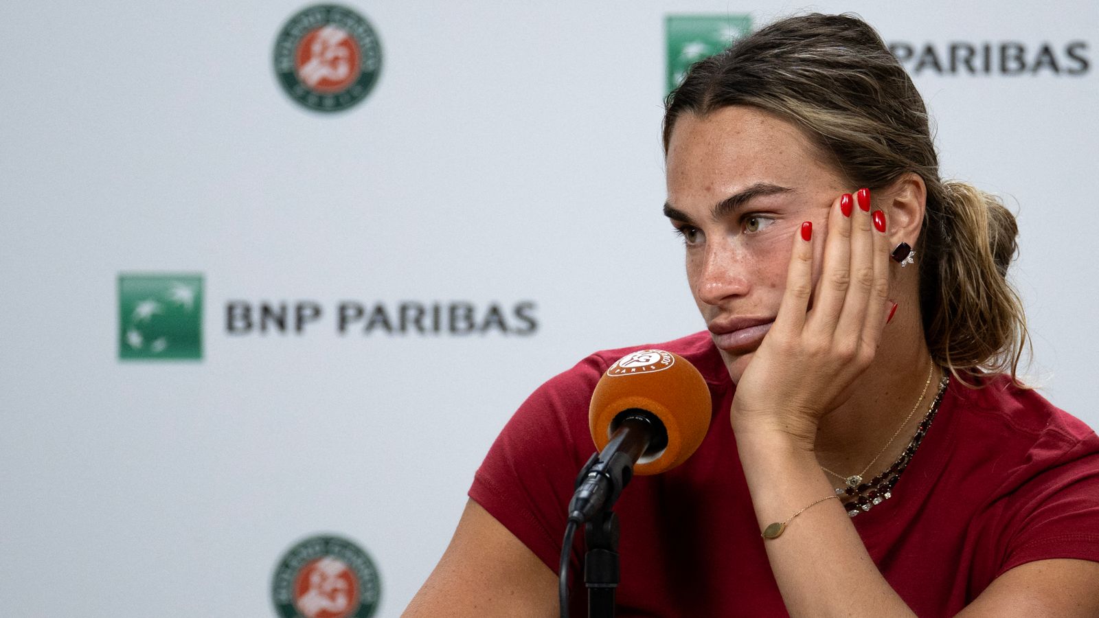 Aberto da França: Aryna Sabalenka diz que ‘quer abandonar o tênis’ após colapso nas quartas de final de Roland-Garros | Notícias sobre tênis