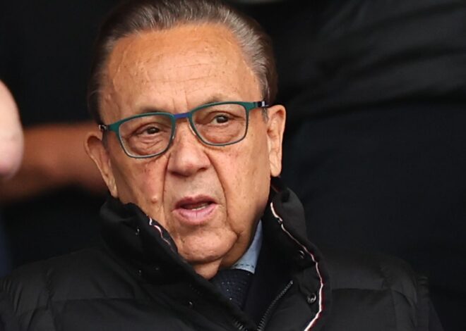 David Sullivan: Ex-presidente do West Ham enfrenta um escrutínio mais aprofundado após investigação da BBC e do The Times | Notícias de futebol