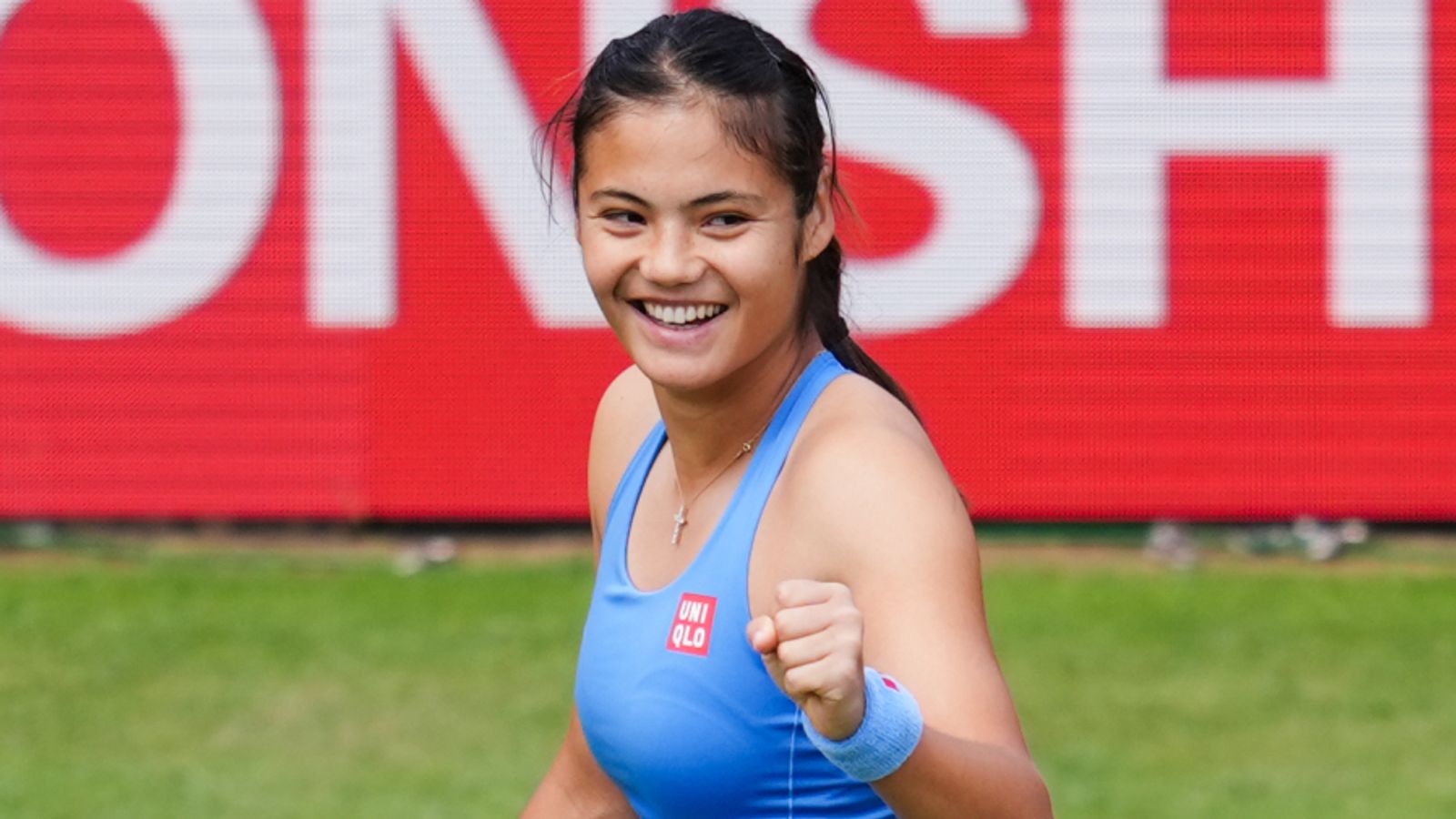 Queen’s Club: Emma Raducanu impressiona na vitória em dois sets sobre Anna Blinkova na preparação para Wimbledon | Notícias sobre tênis