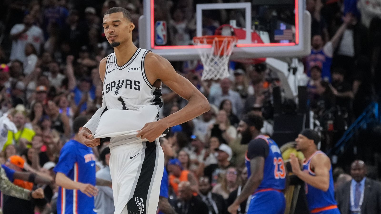 Finais da NBA: New York Knicks venceu o San Antonio Spurs por pouco após erro de Victor Wembanyama e subiu por 2 a 0 após duas vitórias fora de casa | Notícias da NBA