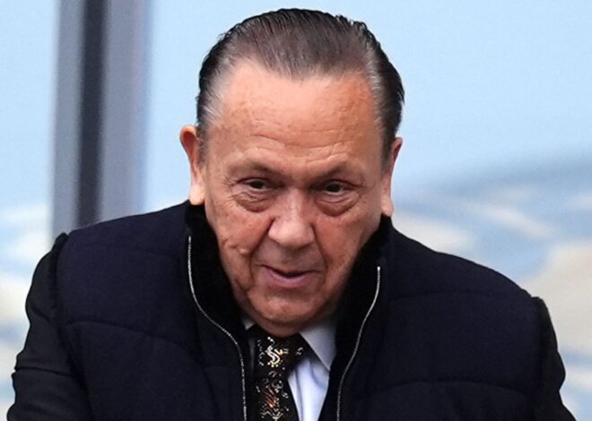 David Sullivan: Presidente adjunto do West Ham renuncia ao cargo com efeito imediato | Notícias de futebol